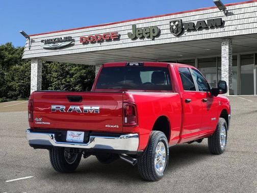 2026 RAM 3500 Lone Star Crew Cab 4x4 6'4' Box