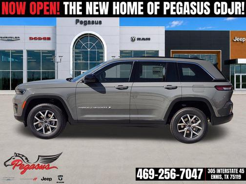 Sting-Gray Clearcoat 2027 Jeep Grand Cherokee Laredo