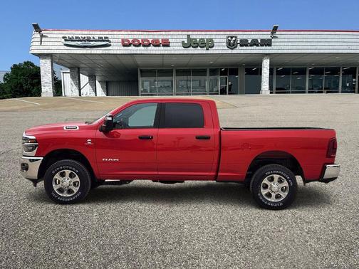 2026 RAM 3500 Lone Star Crew Cab 4x4 6'4' Box