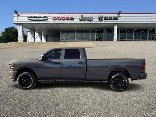 2026 RAM 2500 Tradesman Crew Cab 4x4 8' Box