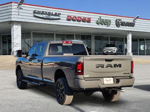 2026 RAM 2500 Tradesman Crew Cab 4x4 8' Box