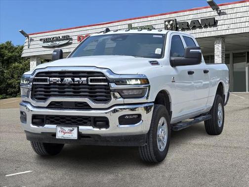 2025 RAM 2500 Tradesman Crew Cab 4x4 6'4' Box