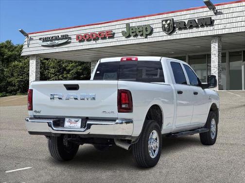 2025 RAM 2500 Tradesman Crew Cab 4x4 6'4' Box