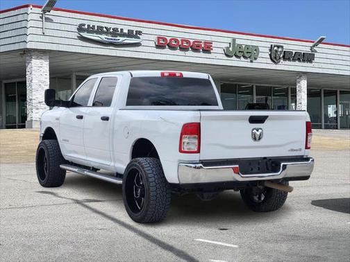 2020 RAM 2500 Tradesman Crew Cab 4X4 6'4' Box