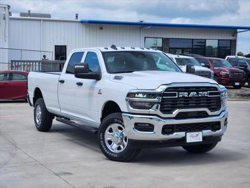 2025 RAM 2500 Tradesman Crew Cab 4x4 8' Box