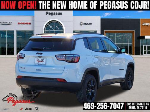 Bright White Clearcoat 2026 Jeep Compass Latitude