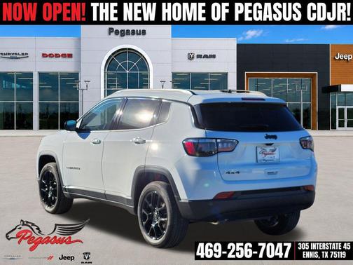 Bright White Clearcoat 2026 Jeep Compass Latitude