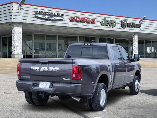 2026 RAM 3500 Laramie Crew Cab 4x4 8' Box