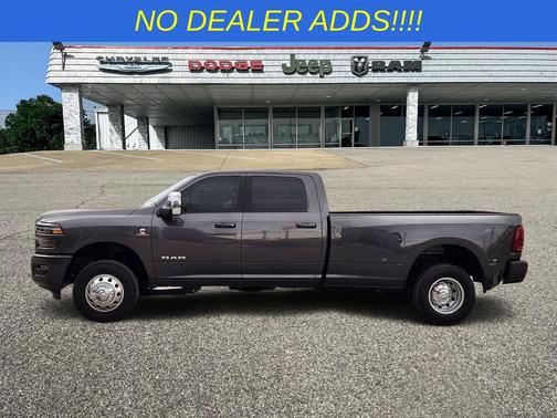 Granite Crystal Metallic Clearcoat 2026 RAM 3500 Laramie Crew Cab 4x4 8' Box