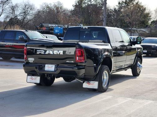 2026 RAM 1500 Longhorn