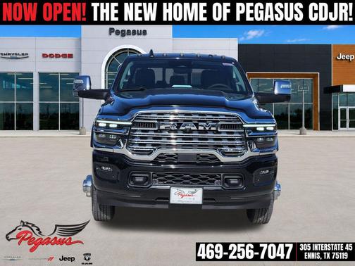 Diamond Black Crystal Pearlcoat 2026 RAM 1500 Longhorn