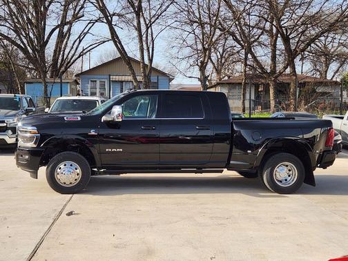 2026 RAM 1500 Longhorn