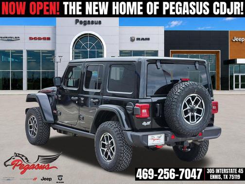 Black Clearcoat 2026 Jeep Wrangler Rubicon
