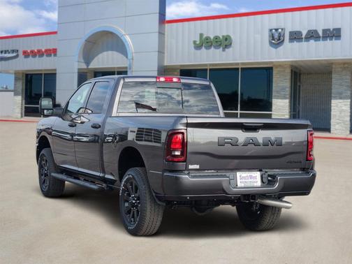 2026 RAM 2500 Black Express Crew Cab 4x4 6'4' Box