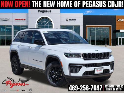 Bright White Clearcoat 2026 Jeep Grand Cherokee Altitude