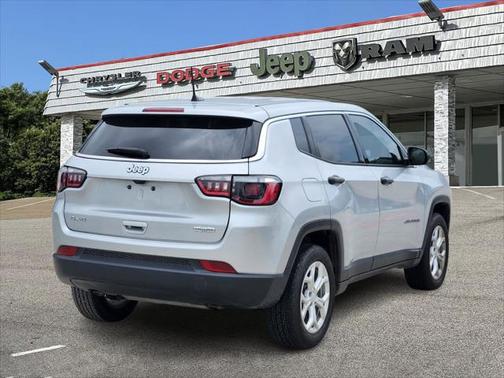 2024 Jeep Compass Sport