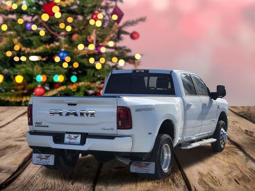 2025 RAM 3500 Laramie Crew Cab 4x4 8' Box