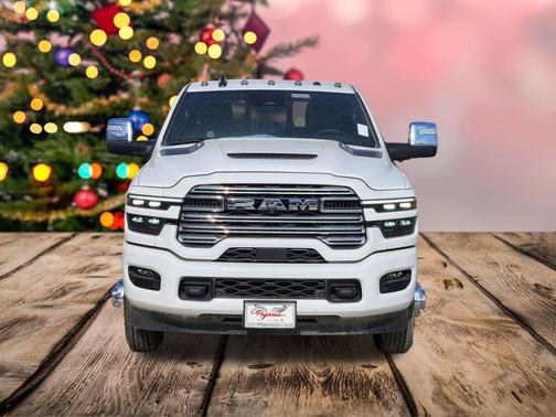 2025 RAM 3500 Laramie Crew Cab 4x4 8' Box