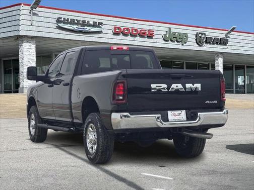 2025 RAM 2500 Tradesman Crew Cab 4x4 6'4' Box