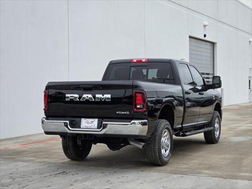 2025 RAM 2500 Tradesman Crew Cab 4x4 6'4' Box