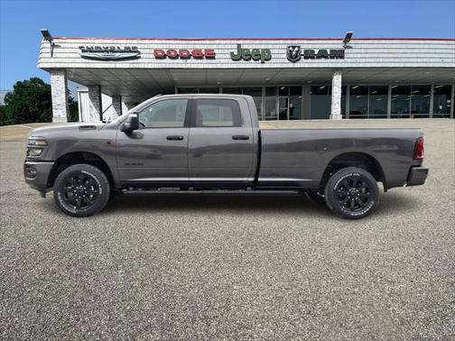 2025 RAM 3500 Lone Star Crew Cab 4x4 8' Box
