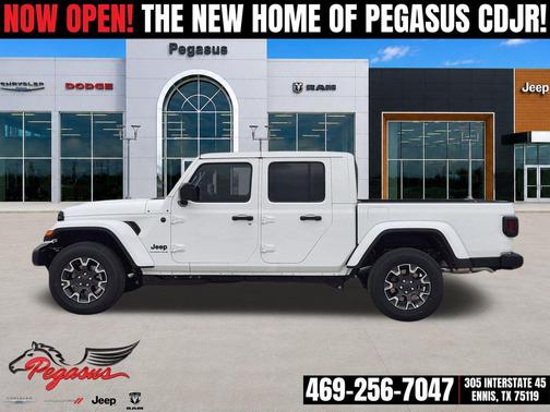 Bright White Clearcoat 2026 Jeep Gladiator Sahara 4x4