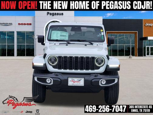 Bright White Clearcoat 2026 Jeep Gladiator Sahara 4x4