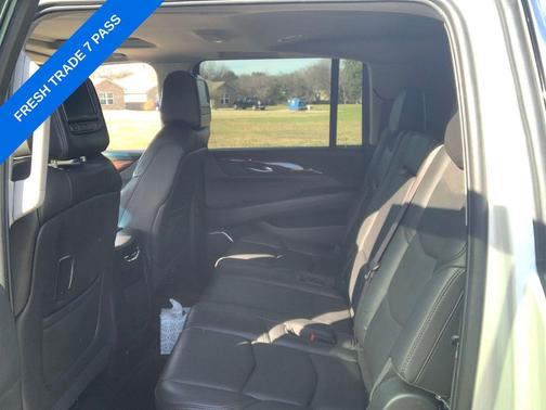 2015 Cadillac Escalade ESV Luxury