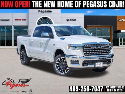 Ivory White Tri-Coat Pearlcoat 2026 RAM 1500 Longhorn