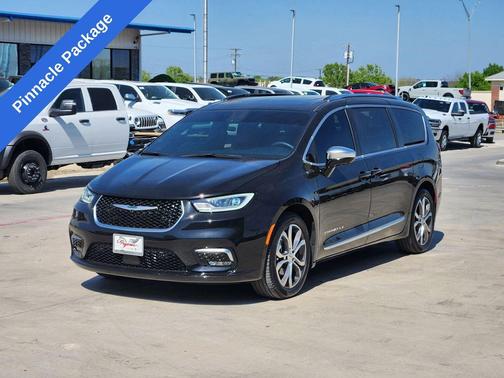 2025 Chrysler Pacifica L