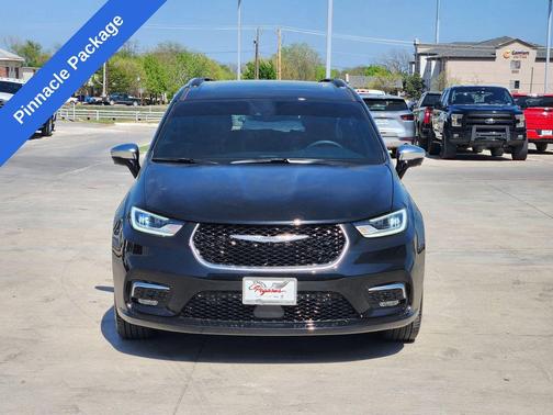 2025 Chrysler Pacifica L