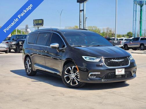 2025 Chrysler Pacifica L