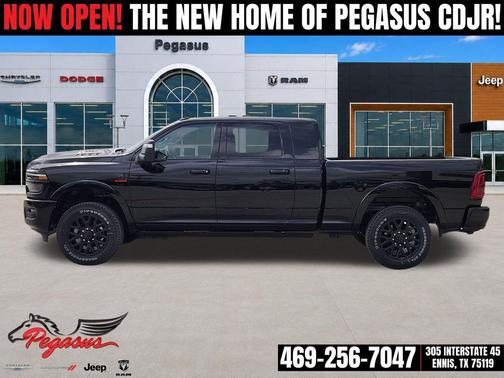 Diamond Black Crystal Pearlcoat 2026 RAM 2500 Limited Mega Cab 4x4 6'4' Box
