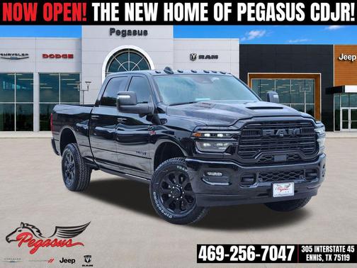 Diamond Black Crystal Pearlcoat 2026 RAM 2500 Laramie Crew Cab 4x4 6'4' Box