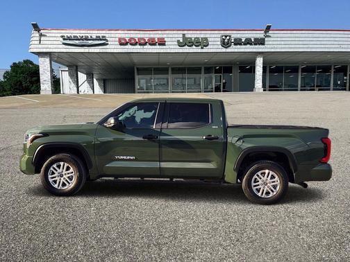 2022 Toyota Tundra SR5