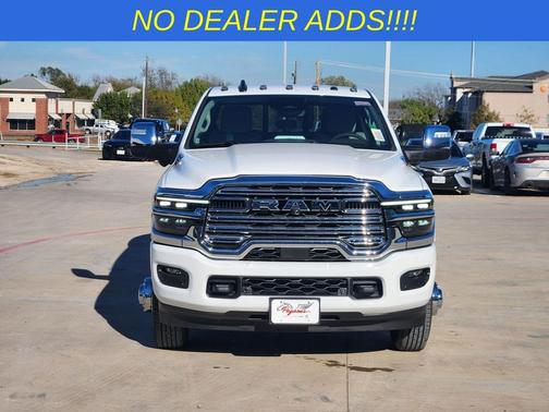 Bright White Clearcoat 2026 RAM 3500 Laramie Crew Cab 4x4 8' Box