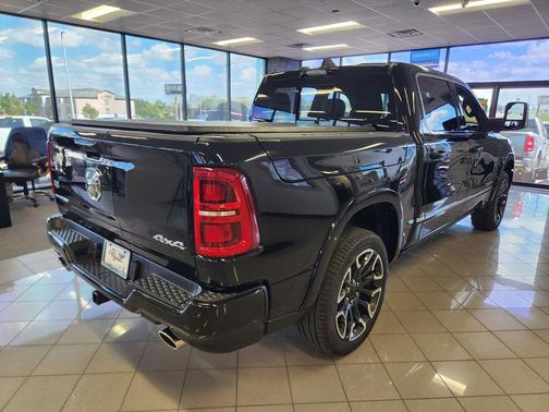 2025 RAM 1500 Limited