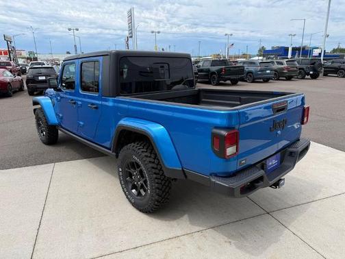 Hydro Blue Pearlcoat 2023 Jeep Gladiator SPORT