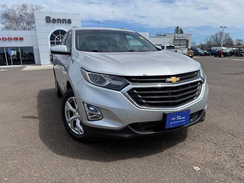 Silver Ice Metallic 2018 Chevrolet Equinox LT W/2LT