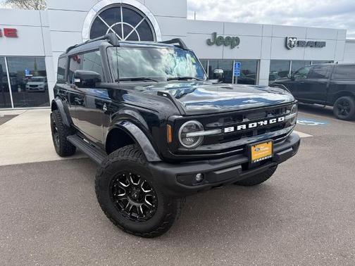 SHADOW BLACK 2022 Ford Bronco OUTER BANKS