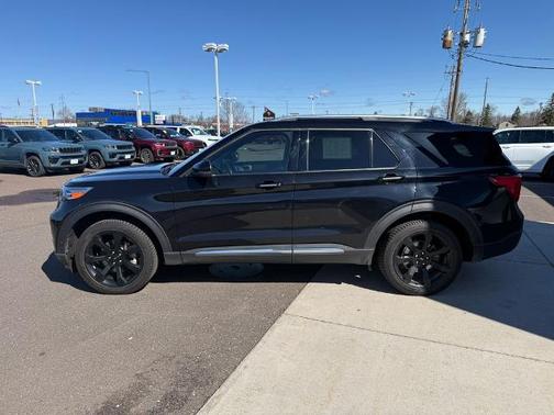 AGATE BLACK METALLIC 2021 Ford Explorer PLATINUM