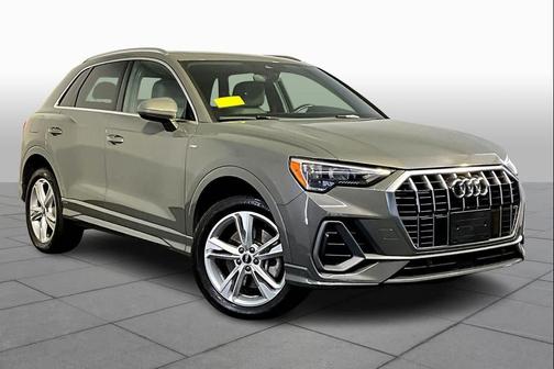 2022 Audi Q3 45 S line Premium