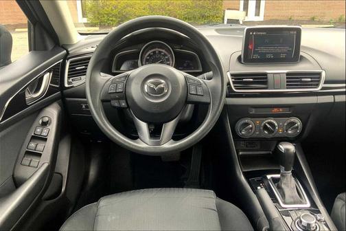2015 Mazda Mazda3 i Sport