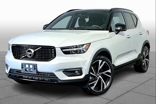 2021 Volvo XC40 T5 R-Design