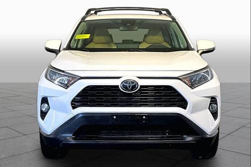 Super White 2019 Toyota RAV4 XLE Premium