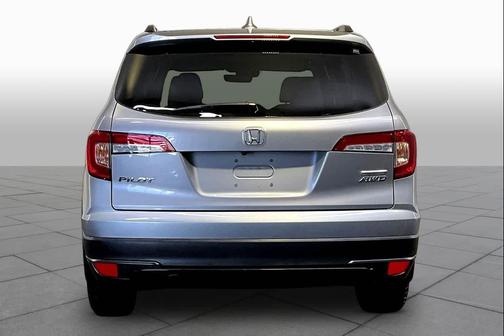 Lunar Silver Metallic 2021 Honda Pilot AWD Special Edition