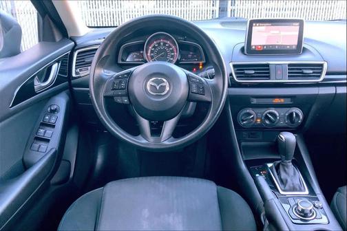 2016 Mazda Mazda3 i Sport