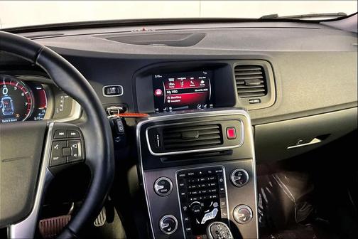 Savile Gray Metallic 2015 Volvo V60 T5 Platinum