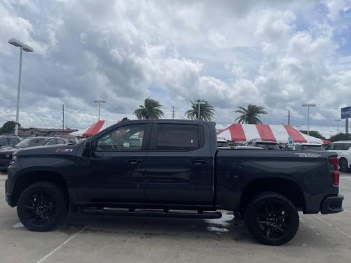 Shadow Gray Metallic 2021 Chevrolet Silverado 1500 LT Trail Boss