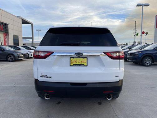 2021 Chevrolet Traverse LS